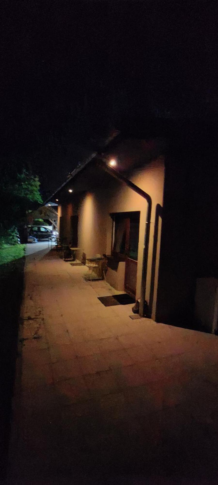 Pokoje Mira 托日姆 外观 照片